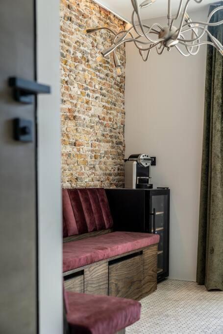 Thebridge29 Boutique Apartment ブレッダ エクステリア 写真